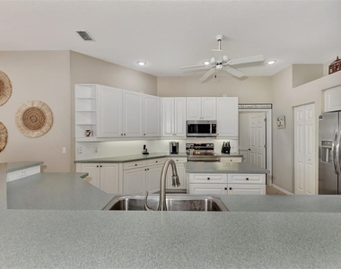 383 Cedarbrook Court - Photo Thumbnail 19