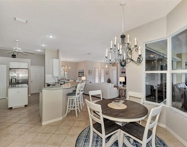 383 Cedarbrook Court - Photo Thumbnail 27