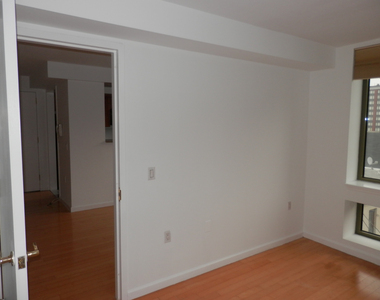 2132 2nd Avenue - Photo Thumbnail 7