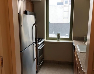 2132 2nd Avenue - Photo Thumbnail 3