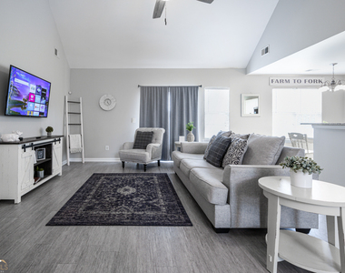 11 Cobblestone Drive Nw - Photo Thumbnail 1