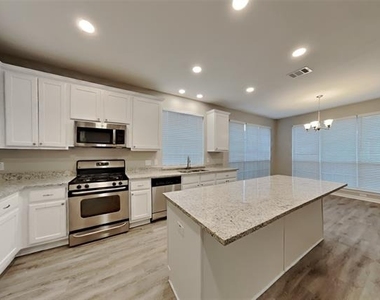 8205 Hartford Drive - Photo Thumbnail 4