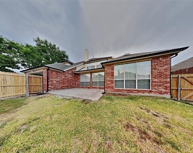 8205 Hartford Drive - Photo Thumbnail 18
