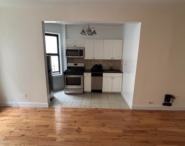 West 204th Street - Photo Thumbnail 2