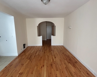 West 204th Street - Photo Thumbnail 1