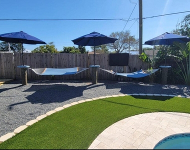 270 Nw 36th Street - Photo Thumbnail 34