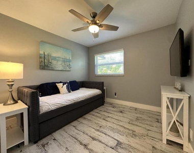 270 Nw 36th Street - Photo Thumbnail 67