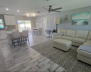 270 Nw 36th Street - Photo Thumbnail 53