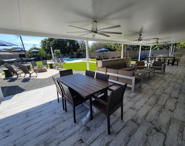 270 Nw 36th Street - Photo Thumbnail 26