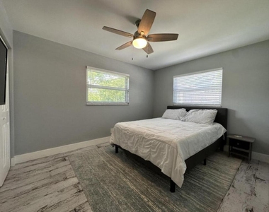 270 Nw 36th Street - Photo Thumbnail 63