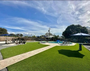 270 Nw 36th Street - Photo Thumbnail 51