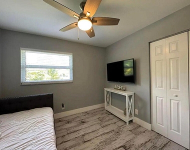 270 Nw 36th Street - Photo Thumbnail 69
