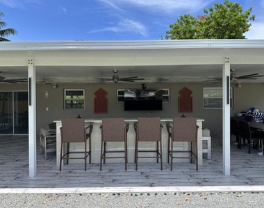 270 Nw 36th Street - Photo Thumbnail 31