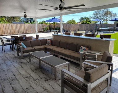 270 Nw 36th Street - Photo Thumbnail 24