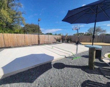 270 Nw 36th Street - Photo Thumbnail 43