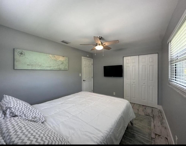 270 Nw 36th Street - Photo Thumbnail 64