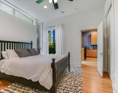 2109 Nickerson St - Photo Thumbnail 12