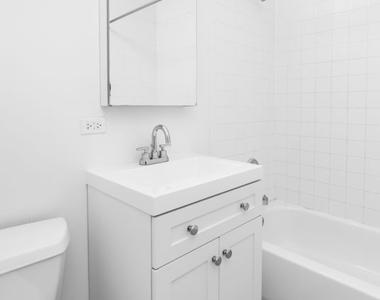 135 William Street - Photo Thumbnail 5