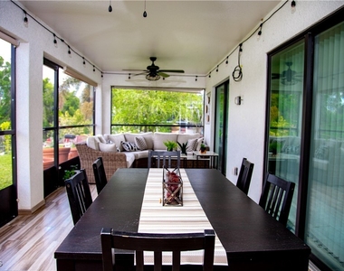 503 Sw 11th Court - Photo Thumbnail 8