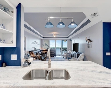 2745 1st Street - Photo Thumbnail 4