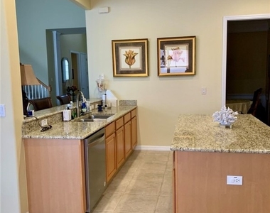 9053 Prosperity Way - Photo Thumbnail 7
