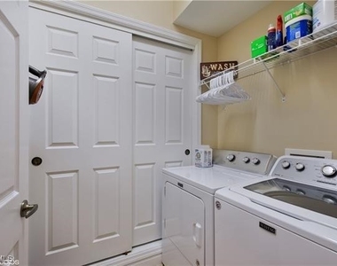 12015 Matera Lane - Photo Thumbnail 15