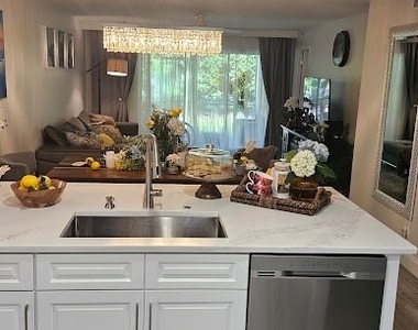 7756 Jewel Lane - Photo Thumbnail 6