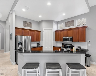 7778 Ashton Road - Photo Thumbnail 6