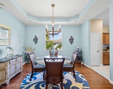 6840 Ascot Drive - Photo Thumbnail 20