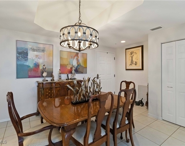 1001 Arbor Lake Drive - Photo Thumbnail 6