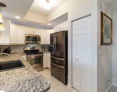 1001 Arbor Lake Drive - Photo Thumbnail 9