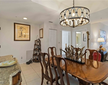 1001 Arbor Lake Drive - Photo Thumbnail 7