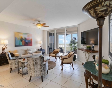 1001 Arbor Lake Drive - Photo Thumbnail 14