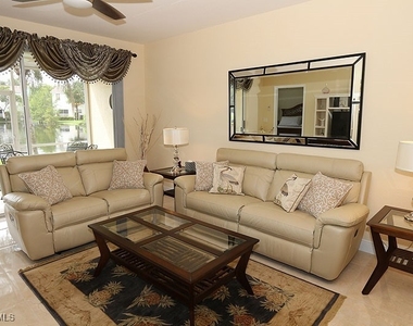 3250 Cypress Glen Way - Photo Thumbnail 2