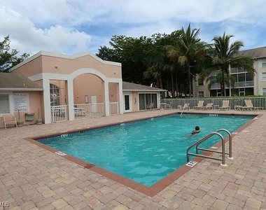 3250 Cypress Glen Way - Photo Thumbnail 21