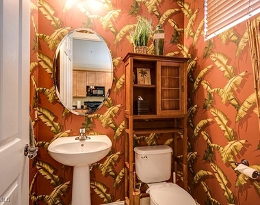 8091 Bibiana Way - Photo Thumbnail 16