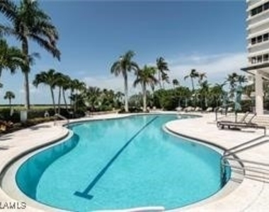 4251 Gulf Shore Boulevard N - Photo Thumbnail 8