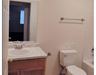 450 J St - Photo Thumbnail 11