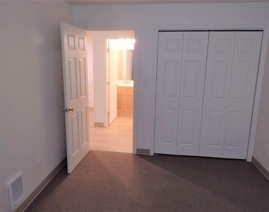 450 J St - Photo Thumbnail 10