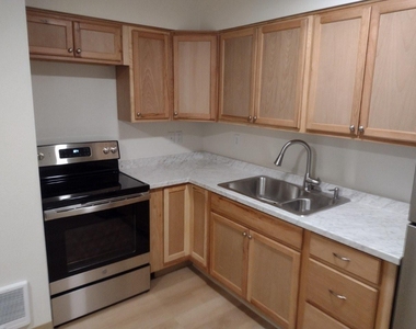 450 J St - Photo Thumbnail 8