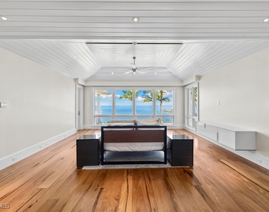 1270 Gulf Shore Boulevard S - Photo Thumbnail 15