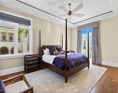 1270 Gulf Shore Boulevard S - Photo Thumbnail 7