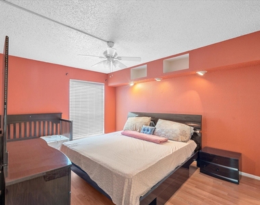 2830 S Bartell Drive - Photo Thumbnail 5