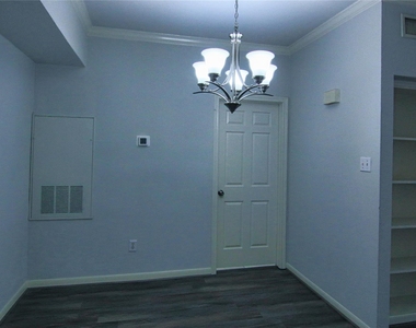 2255 Braeswood Park Drive - Photo Thumbnail 5