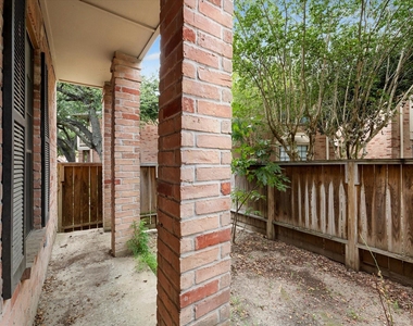 2255 Braeswood Park Drive - Photo Thumbnail 17
