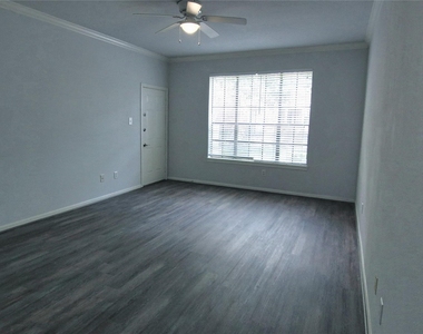 2255 Braeswood Park Drive - Photo Thumbnail 1