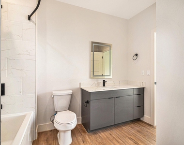 1801 Smith Street - Photo Thumbnail 8