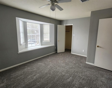 7800 Summer Place Drive - Photo Thumbnail 28