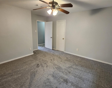 7800 Summer Place Drive - Photo Thumbnail 26