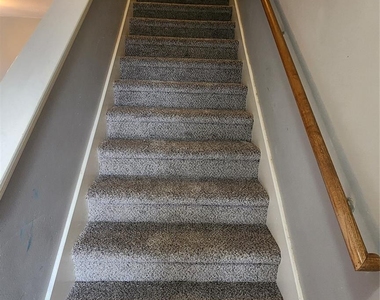 7800 Summer Place Drive - Photo Thumbnail 13